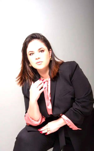Dra. Vivian Martins